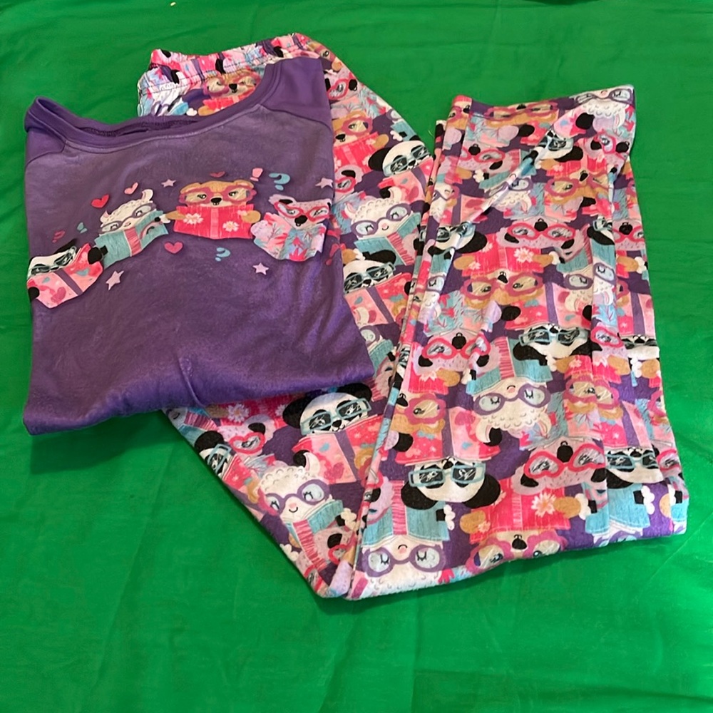 Used pijama set size XXL by place